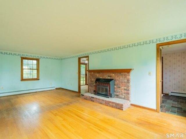 house with 3 bedroom, Wallingford CT ES105440277