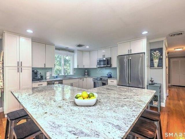 house with 3 bedroom, Wallingford CT ES105497488