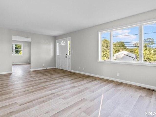house with 3 bedroom, Wallingford CT ES105414769