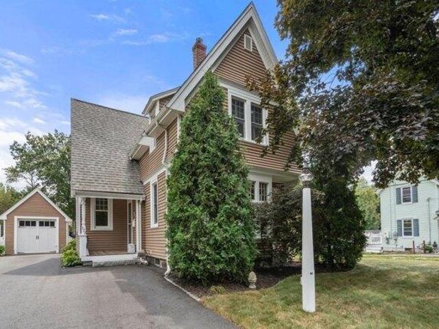 house with 3 bedroom, Walpole MA ES105401804