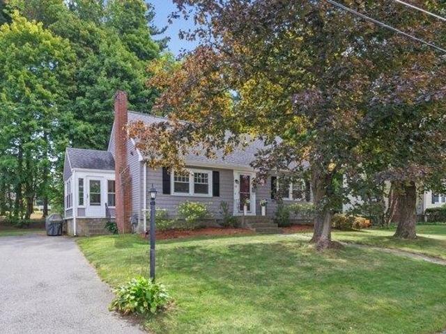 house with 3 bedroom, Walpole MA ES105442712