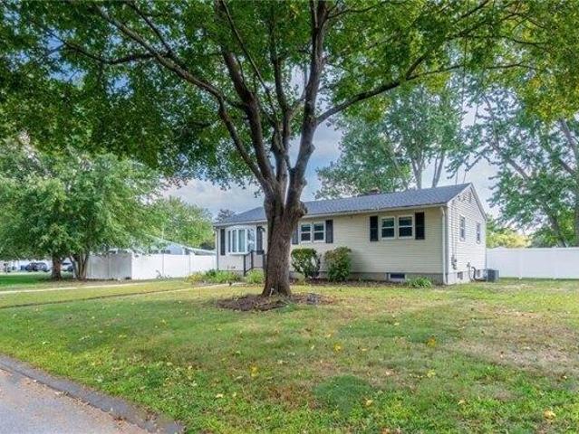 house with 3 bedroom, Warwick RI DS103440471