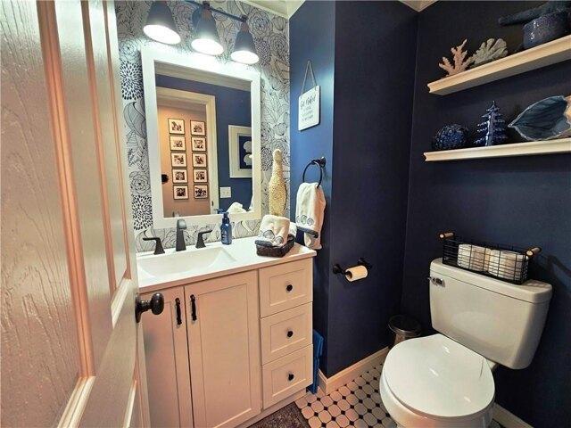 house with 3 bedroom, Warwick RI ES104807813