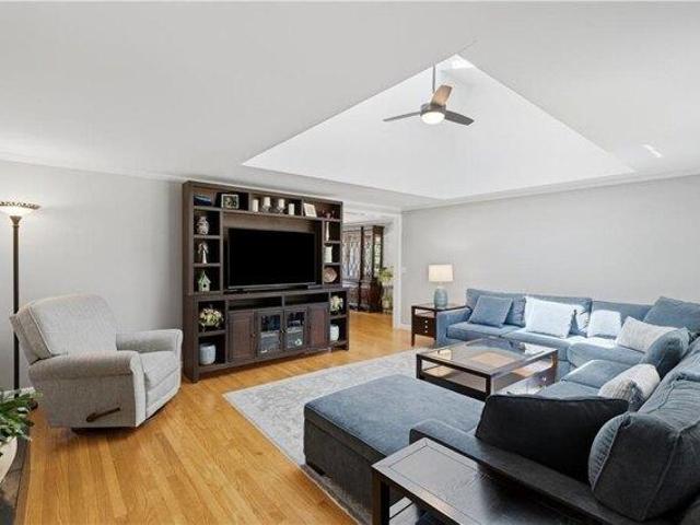 house with 3 bedroom, Warwick RI ES104850449