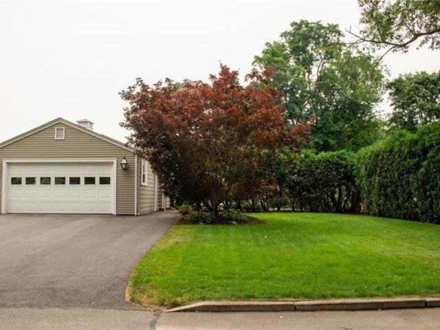 house with 3 bedroom, Warwick RI ES105292327