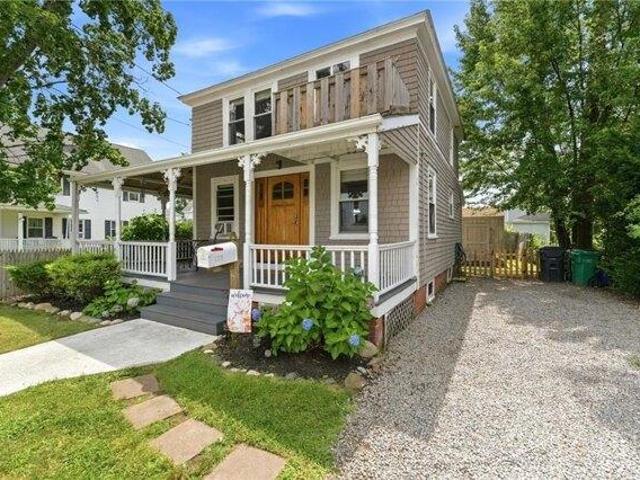 house with 3 bedroom, Warwick RI ES105560786