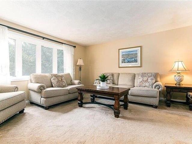 house with 3 bedroom, Warwick RI ES105692096