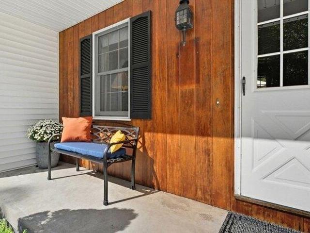 house with 3 bedroom, Ware MA ES104543001