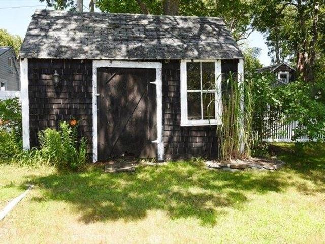 house with 3 bedroom, Wareham MA ES105331284