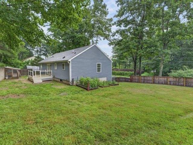 house with 3 bedroom, Warren MA ES105661921