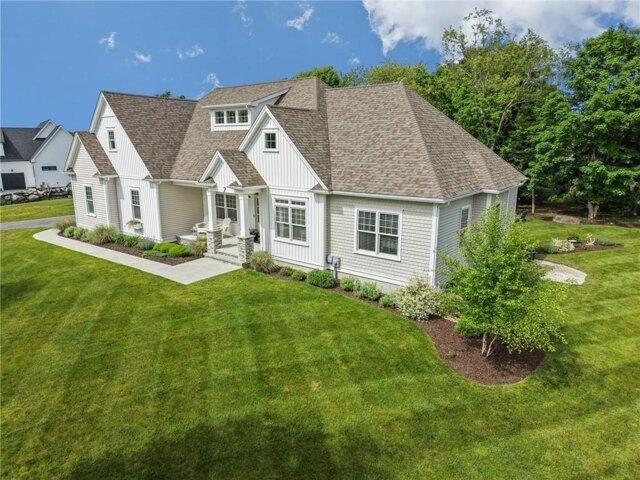 house with 3 bedroom, Warren RI ES104848244