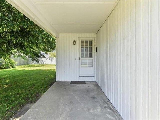 house with 3 bedroom, Warren RI ES104853515