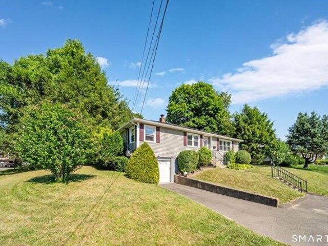 house with 3 bedroom, Waterbury CT ES105476318