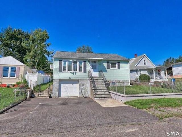 house with 3 bedroom, Waterbury CT ES105497577