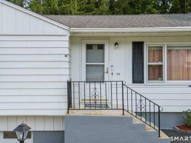 house with 3 bedroom, Waterbury CT ES105558688