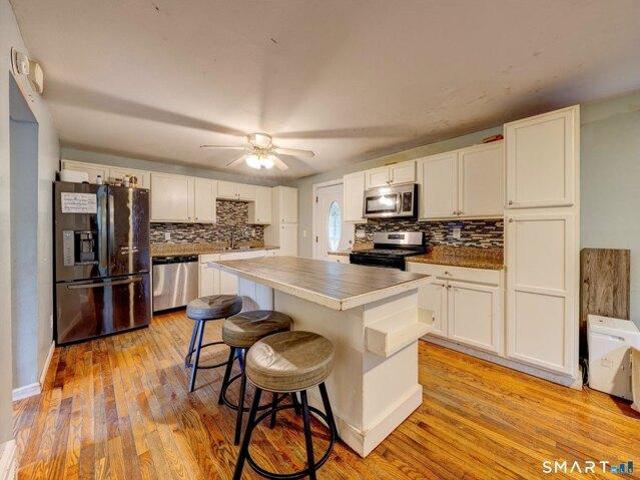 house with 3 bedroom, Watertown CT ES105428247