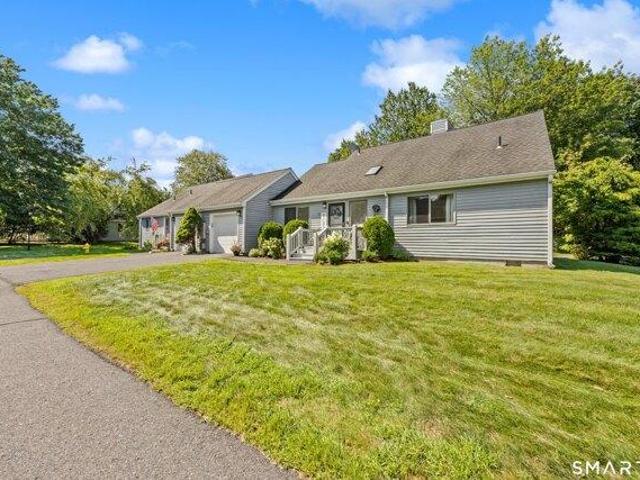 house with 3 bedroom, Watertown CT ES105440924