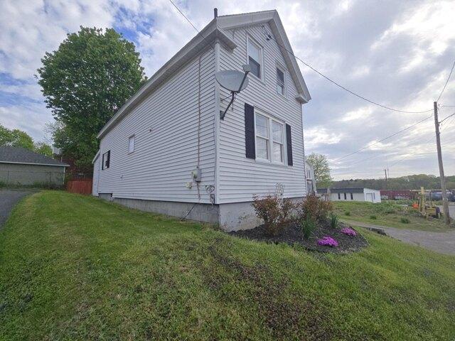 house with 3 bedroom, Waterville ME ES105800445