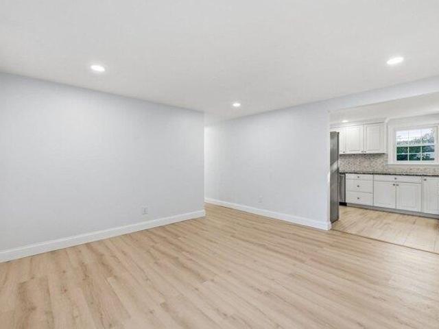 house with 3 bedroom, Wayland MA ES105387086