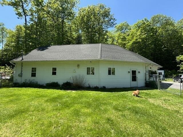 house with 3 bedroom, Wayne ME ES105588513