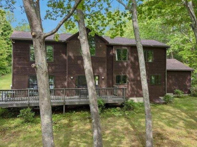 house with 3 bedroom, Wayne ME ES105768447