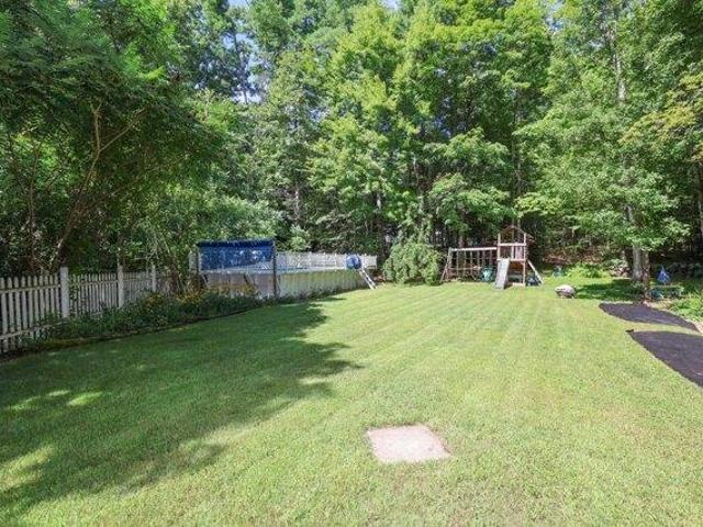 house with 3 bedroom, Weare NH ES105558610