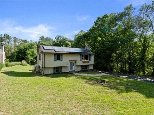 house with 3 bedroom, Webster MA ES105319044