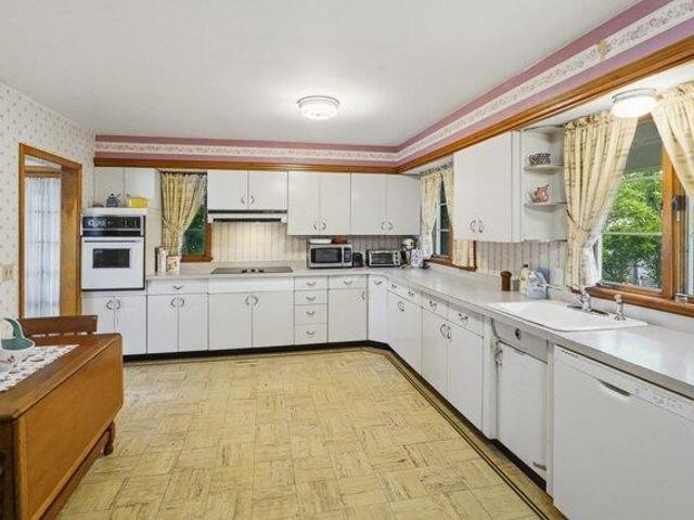 house with 3 bedroom, Webster MA ES105696359