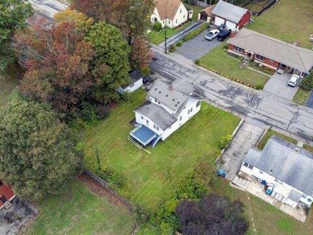 house with 3 bedroom, Webster MA ES105813553