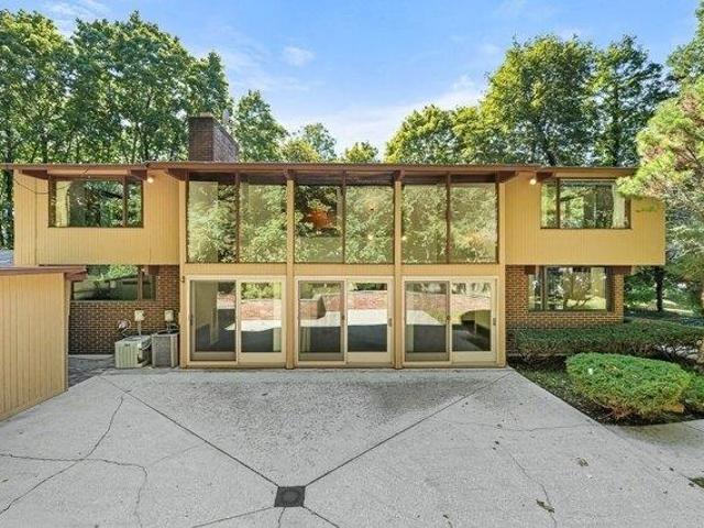 house with 3 bedroom, Wellesley MA ES105560936