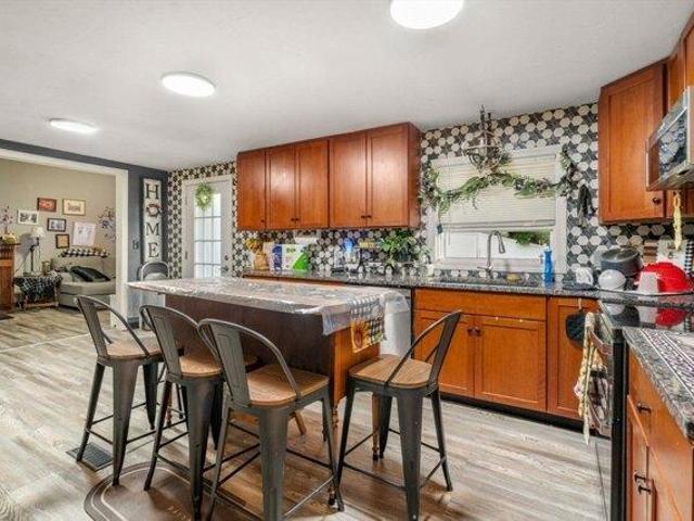 house with 3 bedroom, West Boylston MA ES105280030