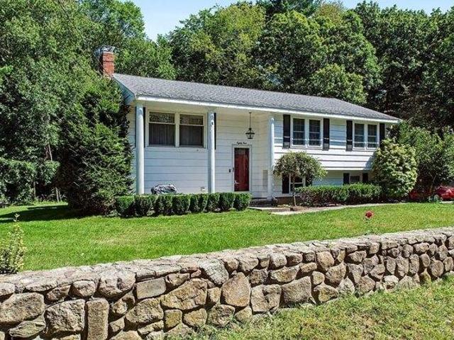 house with 3 bedroom, West Bridgewater MA ES105610684
