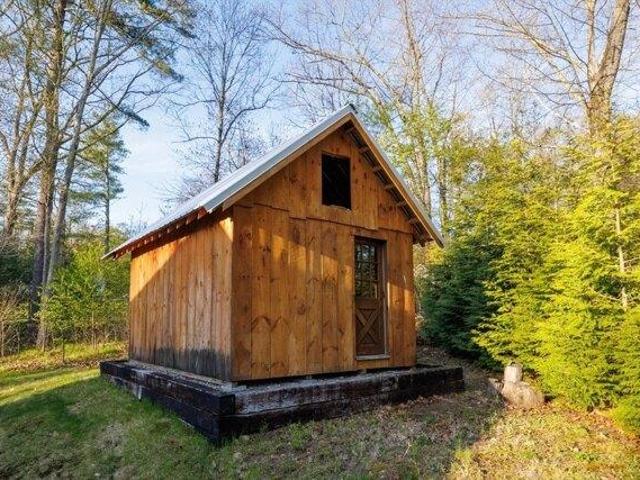 house with 3 bedroom, West Brookfield MA ES104481202