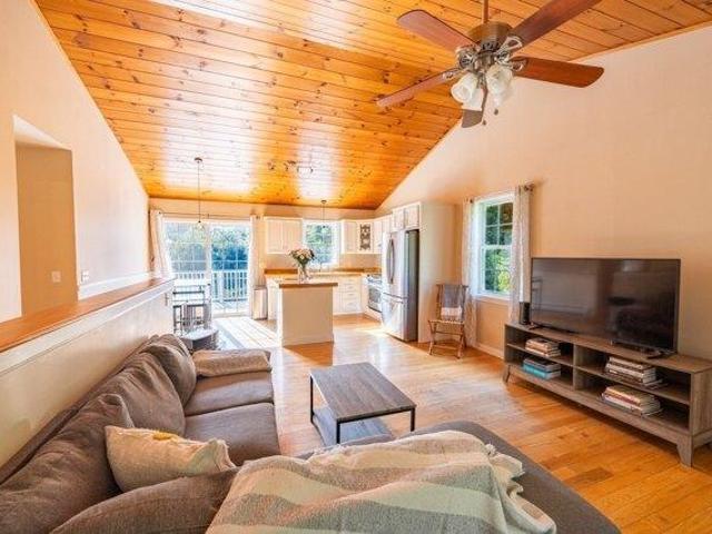 house with 3 bedroom, West Brookfield MA ES105417936