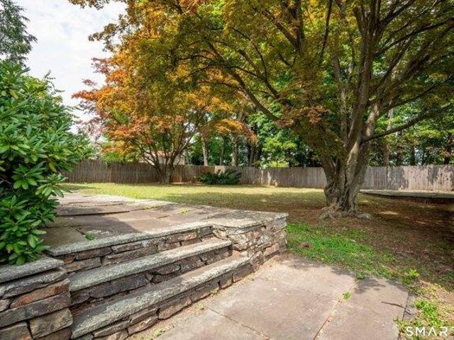 house with 3 bedroom, West Hartford CT ES105513619