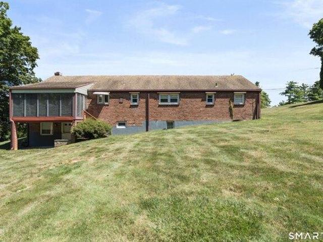 house with 3 bedroom, West Hartford CT ES105614859