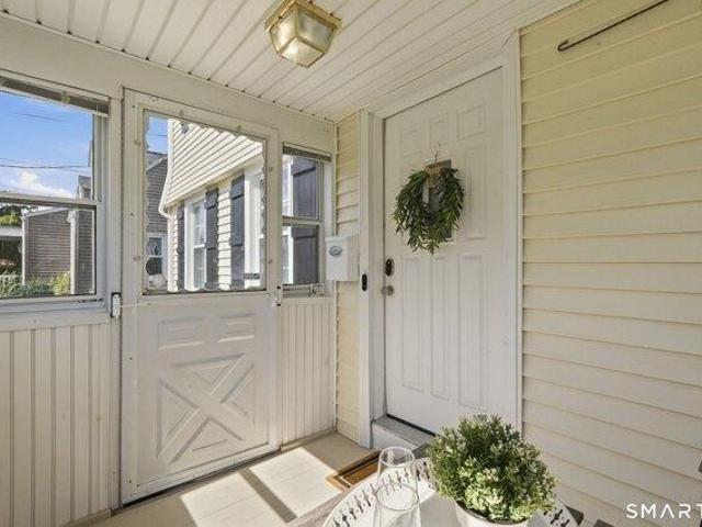 house with 3 bedroom, West Hartford CT ES105629481