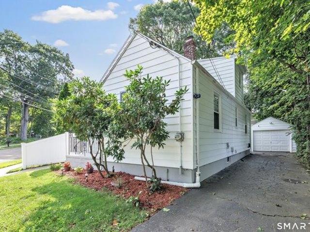 house with 3 bedroom, West Haven CT ES105475143