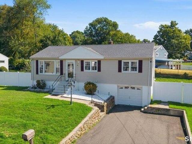 house with 3 bedroom, West Haven CT ES105514986