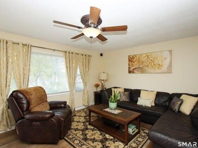 house with 3 bedroom, West Haven CT ES105560382