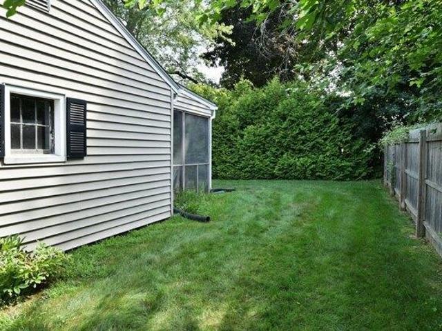 house with 3 bedroom, West Springfield MA ES105340495