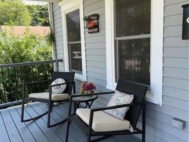 house with 3 bedroom, West Warwick RI ES105660845