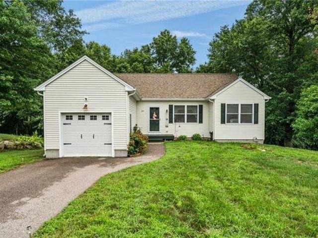 house with 3 bedroom, Westerly RI ES105492889