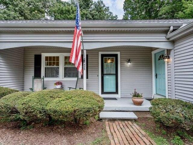 house with 3 bedroom, Westfield MA ES105439301