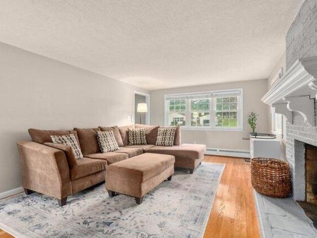 house with 3 bedroom, Westfield MA ES105383284