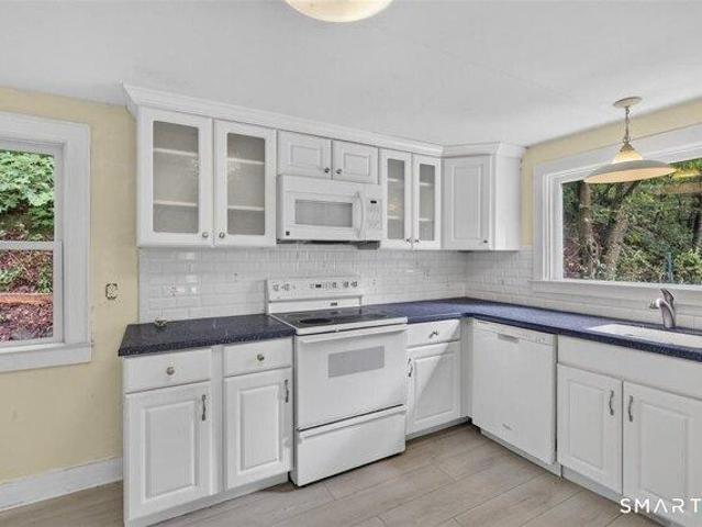 house with 3 bedroom, Weston CT ES105575402