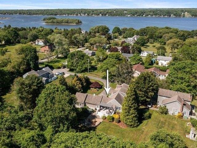 house with 3 bedroom, Westport MA ES105611889