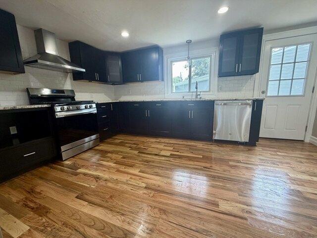 house with 3 bedroom, Westport MA ES105614000