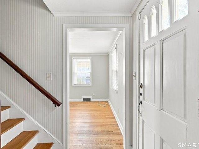 house with 3 bedroom, Wethersfield CT ES105586496