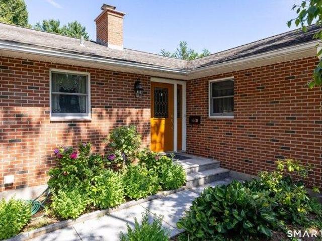 house with 3 bedroom, Wethersfield CT ES105588508